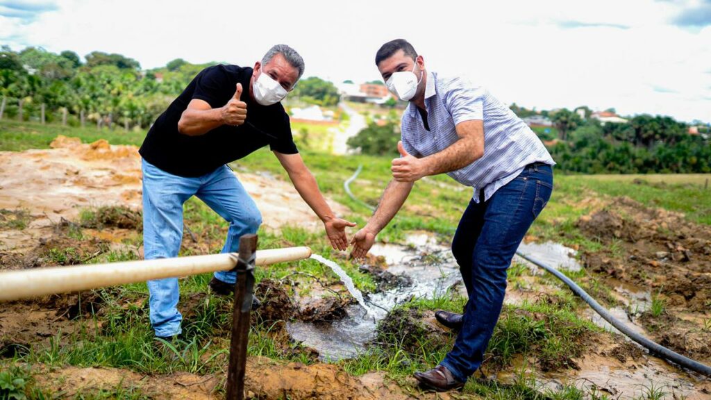 Nicolau Júnior visita obra que vai levar água para mais de 10 mil pessoas em Cruzeiro do Sul