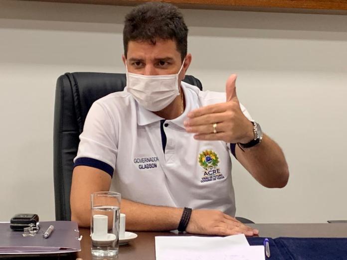 Gladson apoia decisão do STF sobre liberação de cultos religiosos