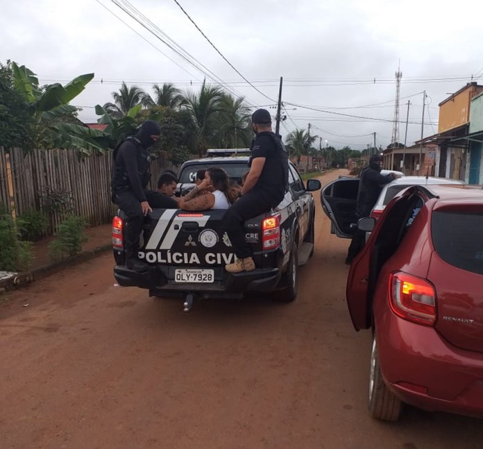Polícia prende quase 10 envolvidos em assassinato de mulher no AC