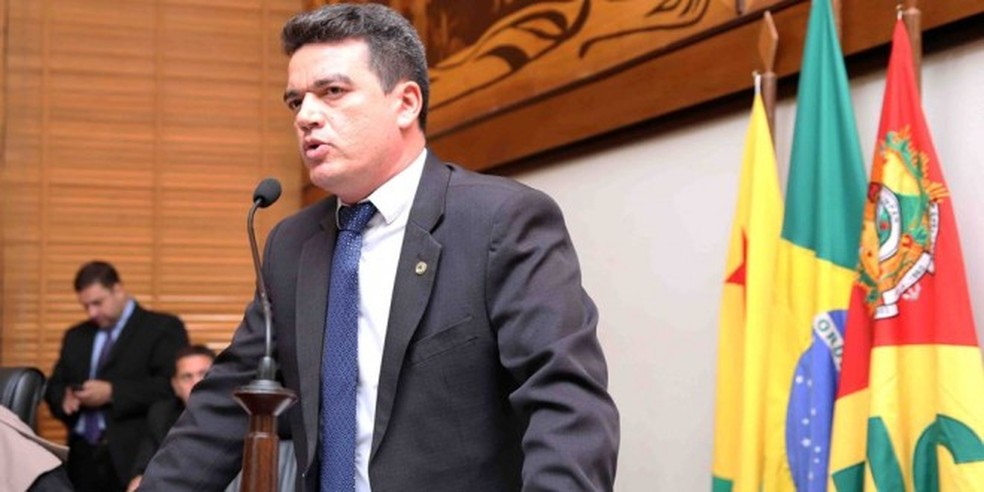 André Vale é empossado como deputado após Josa da Farmácia ser cassado no Acre