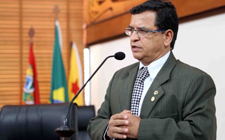 Luiz Gonzaga apresenta PL com multa de R$ 740 reais e até prisão para quem promover festas clandestinas na pandemia