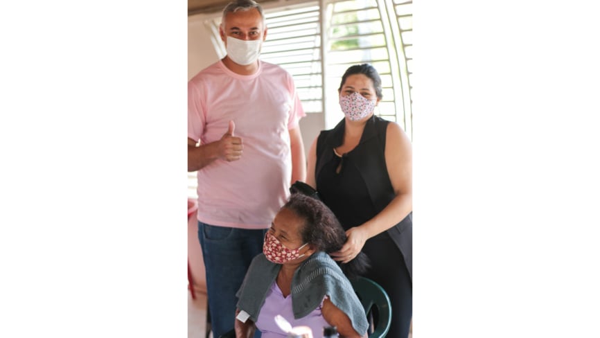 Vereador Gilmar da Saúde proporcionou dia de beleza para 20 mães
