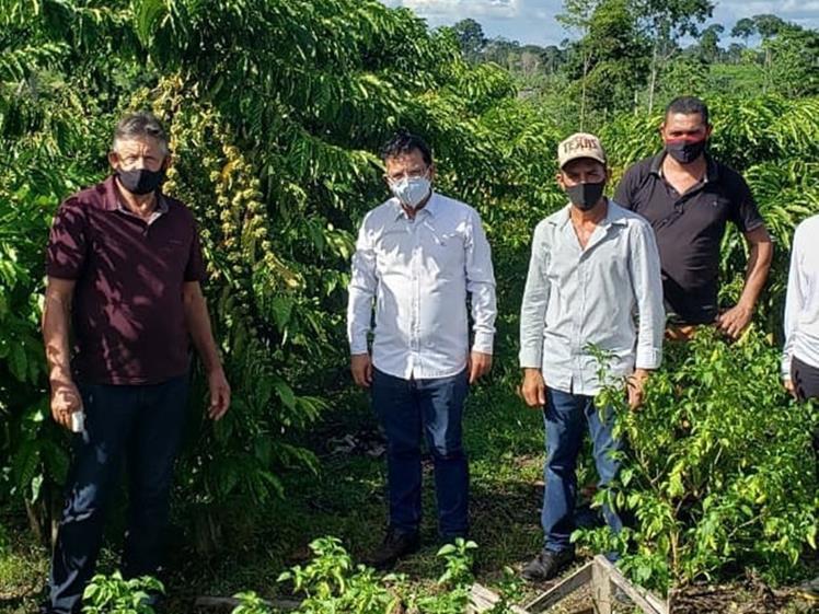 Gonzaga agradece governo do Acre por atender demanda de produtores de café de Acrelândia