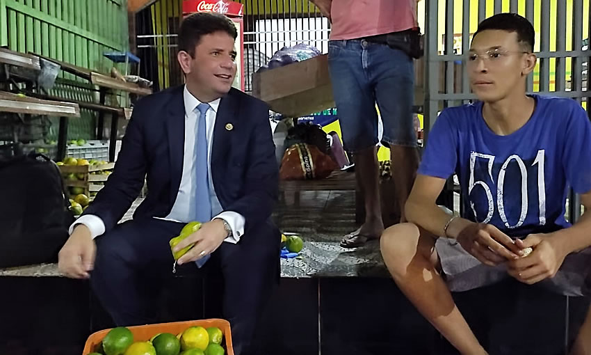 Gladson chupa tangerina e realiza sonho de criança no Calafate