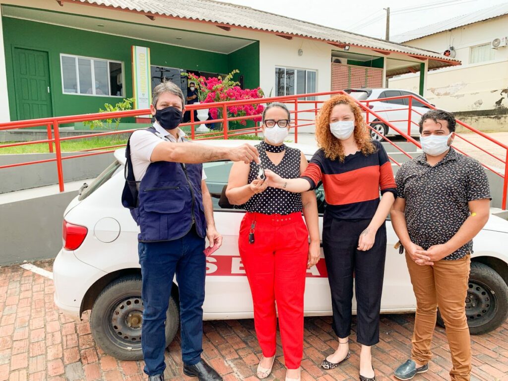 Sefaz cede veículos para Hemonúcleo de Cruzeiro do Sul e Secretaria de Empreendedorismo e Turismo