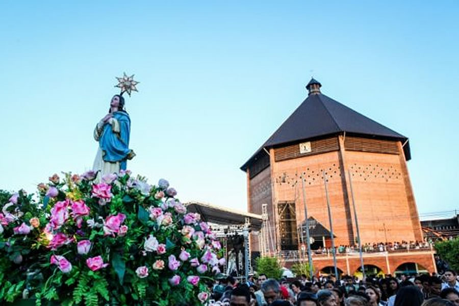 Em coletiva de imprensa, bispo de Cruzeiro do Sul, informa que novenário de Nossa Senhora da Glória terá carreata e missas presenciais