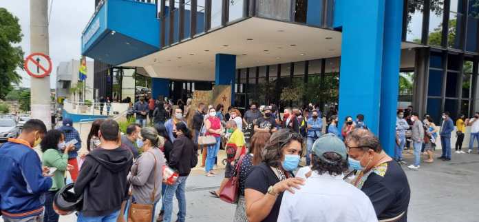 Adesão à greve da educação é de 100% em pelo menos 8 cidades do AC, diz sindicato