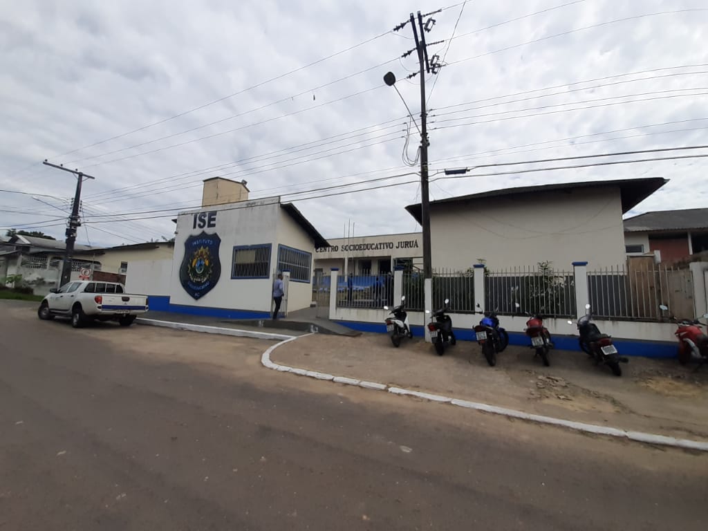 Centro Socioeducativo de Cruzeiro do Sul recebe laboratório de informática