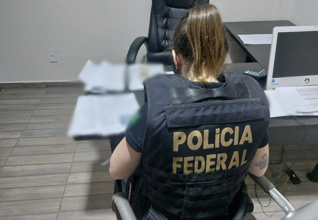 Polícia Federal investiga desvios de recursos em contratos da Sesacre