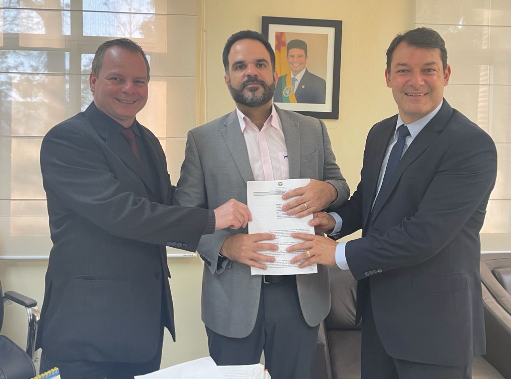 Longo e Duarte apresentam relatório favorável à nova convocação do cadastro de reserva da Polícia Civil