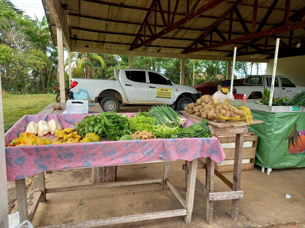 INCRA em parceria com a Prefeitura Municipal de Cruzeiro do Sul promove Feira da Reforma Agrária