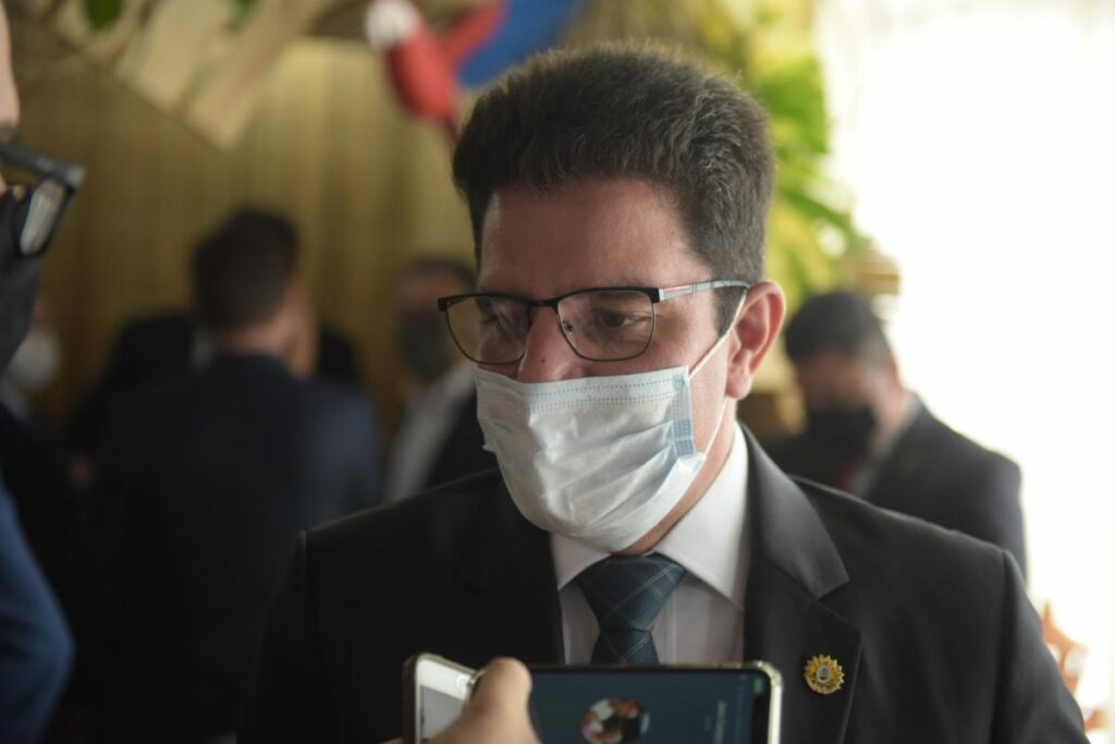 No Fórum Mundial de Bioeconomia, Gladson defende a proteção e o desenvolvimento sustentável da Amazônia