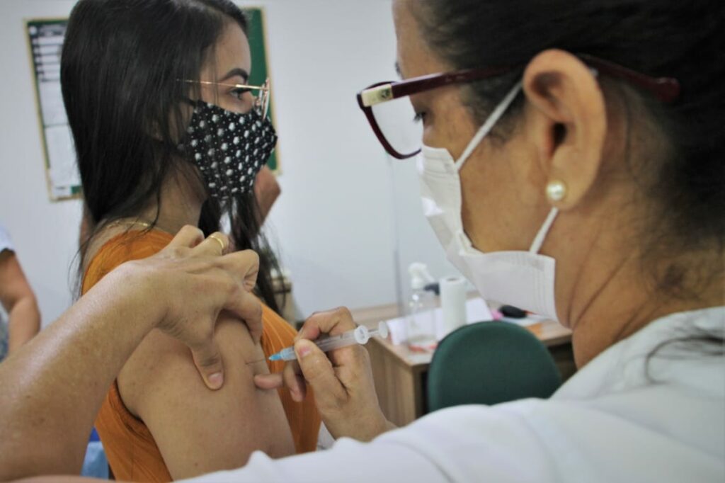 Vacinação do Dia das Crianças aplicou mais de 600 doses contra Covid-19 e influenza
