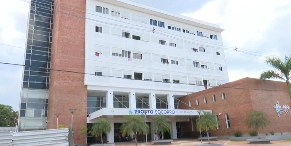 Menino de 1 ano e 5 meses é salvo por bombeiro ao se afogar em caixa d’água durante brincadeira em Rio Branco