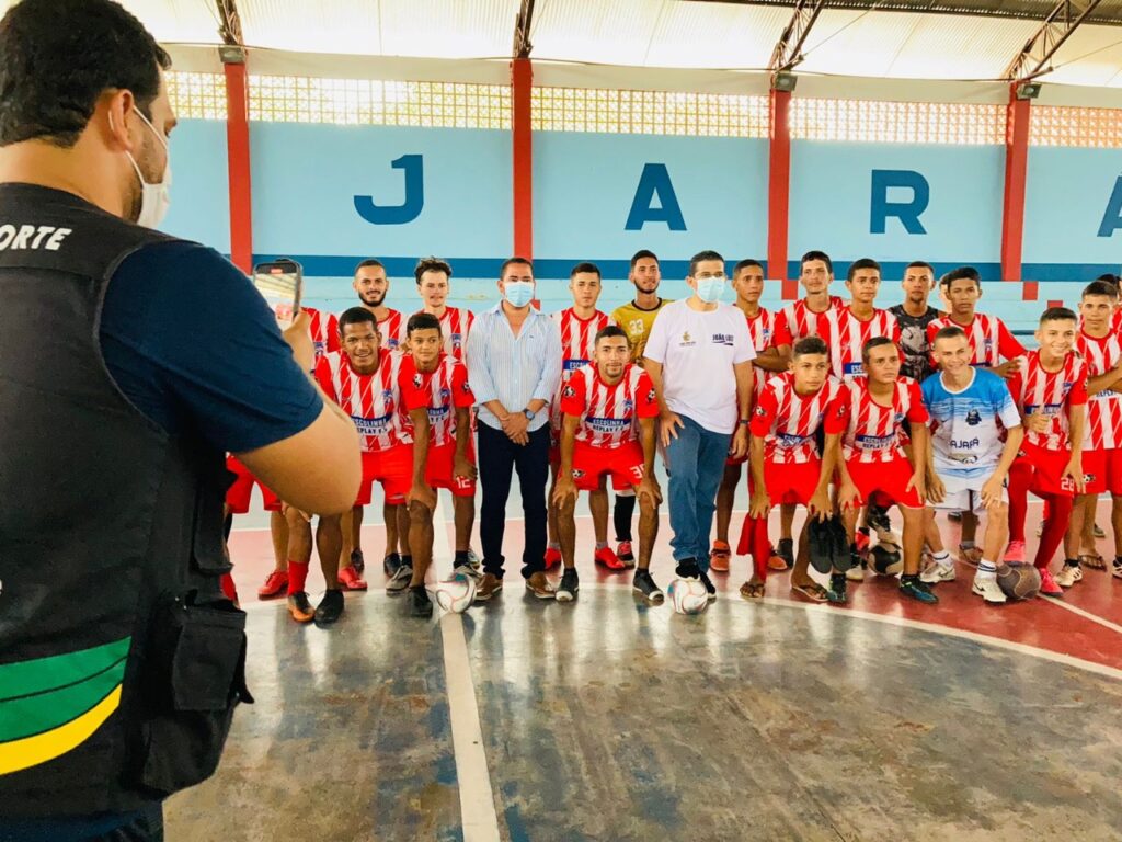 Durante visita ao município de Guajará (AM), secretário de esportes do Amazonas garante investimento na área
