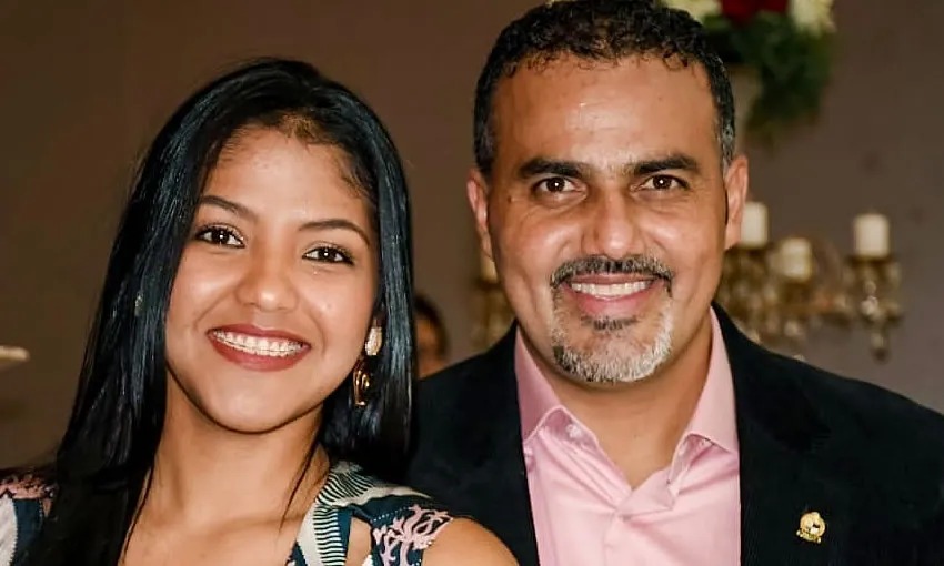 Inelegível, lderlei Cordeiro quer lançar esposa a deputada federal