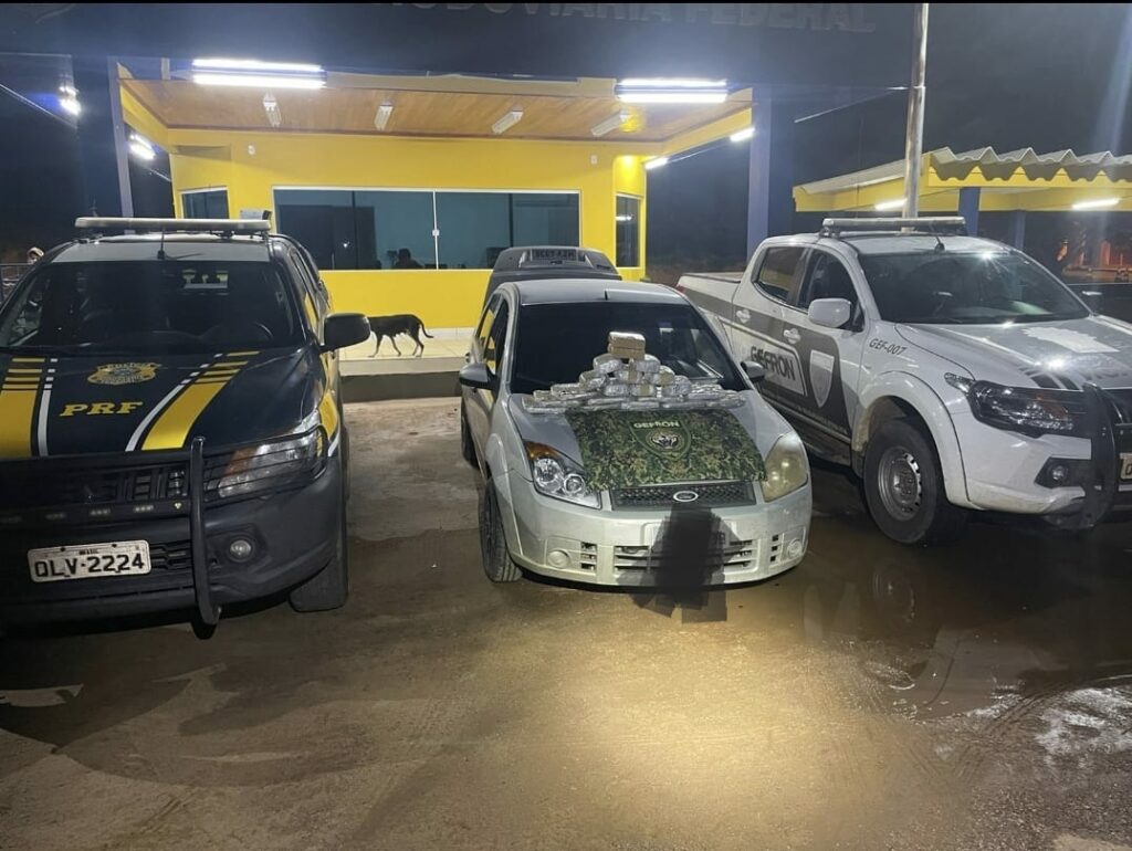 Em menos de 24h, PRF e Gefron apreendem quase 50 quilos de cocaína no Acre