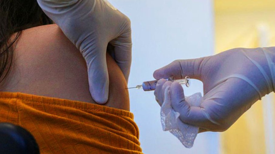 Acre: Diminuição de casos e óbitos por Covid-19 está atrelada à vacinação