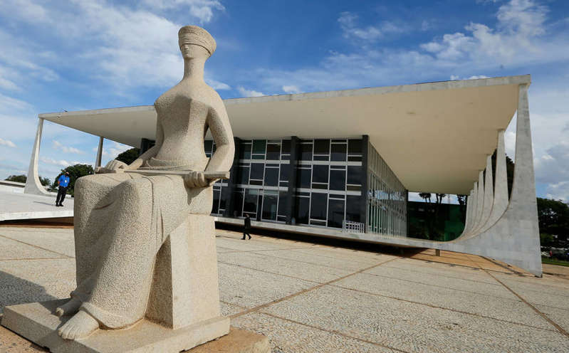 Maioria dos ministros do STF permite que governo amplie Auxílio Brasil em ano eleitoral