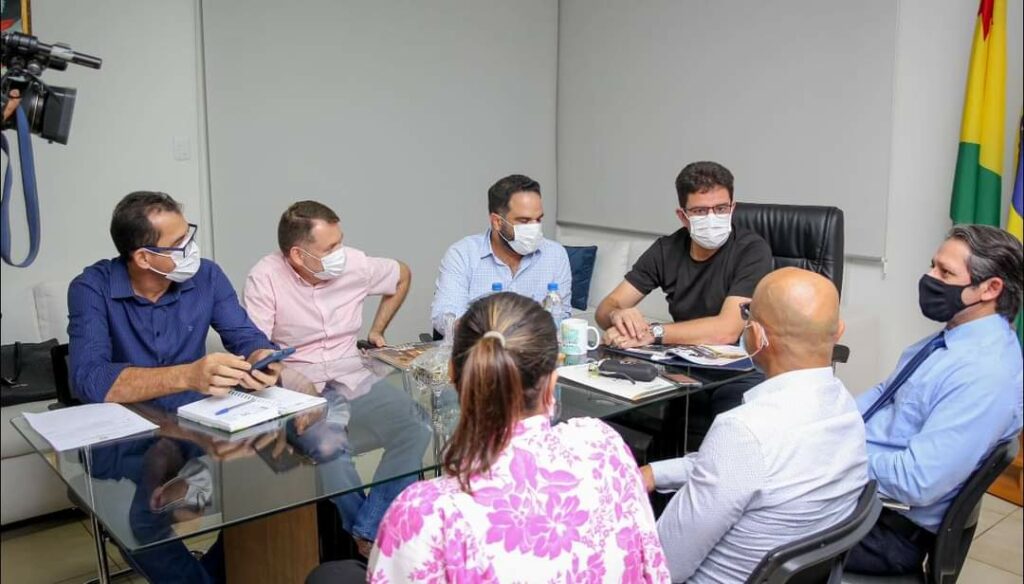 Após ouvir procuradores, Gladson reconduz João Paulo Setti ao cargo de Procurador Geral do Estado