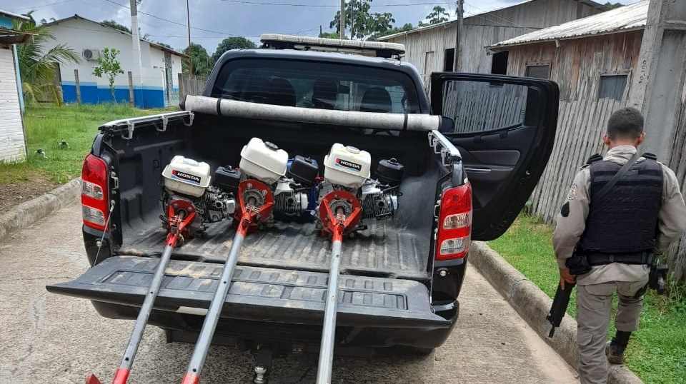 Policiais militares e civis recuperam motores e rabetas furtados do município de Marechal Thaumaturgo