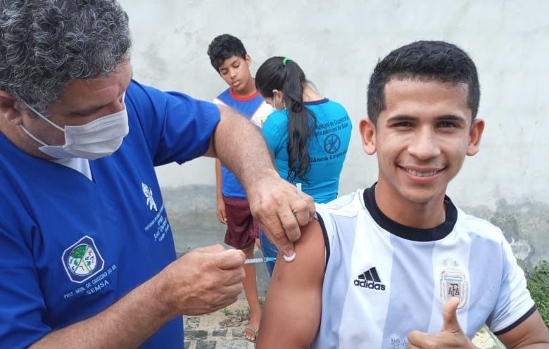 Em Cruzeiro do Sul, mais de 11 mil pessoas estão com a segunda dose da vacina contra a Covid-19 atrasada