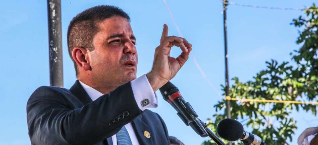 “Diminuir ICMS não baixa preço da gasolina e pode quebrar Estado e municípios”, diz Gladson Cameli