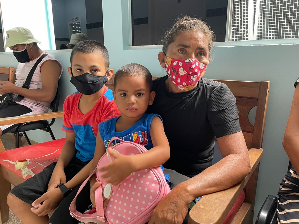 Com greve dos médicos, crianças ficam sem atendimento em posto de saúde de Rio Branco