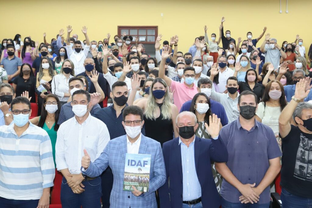 Governador Gladson Cameli empossa 57 novos servidores no Idaf