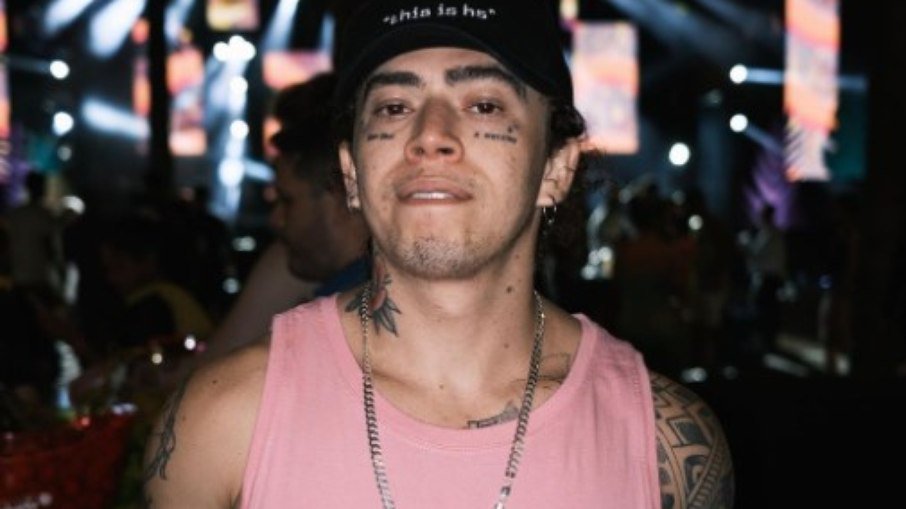 Whindersson revela que se afundou nas drogas após término com Luísa