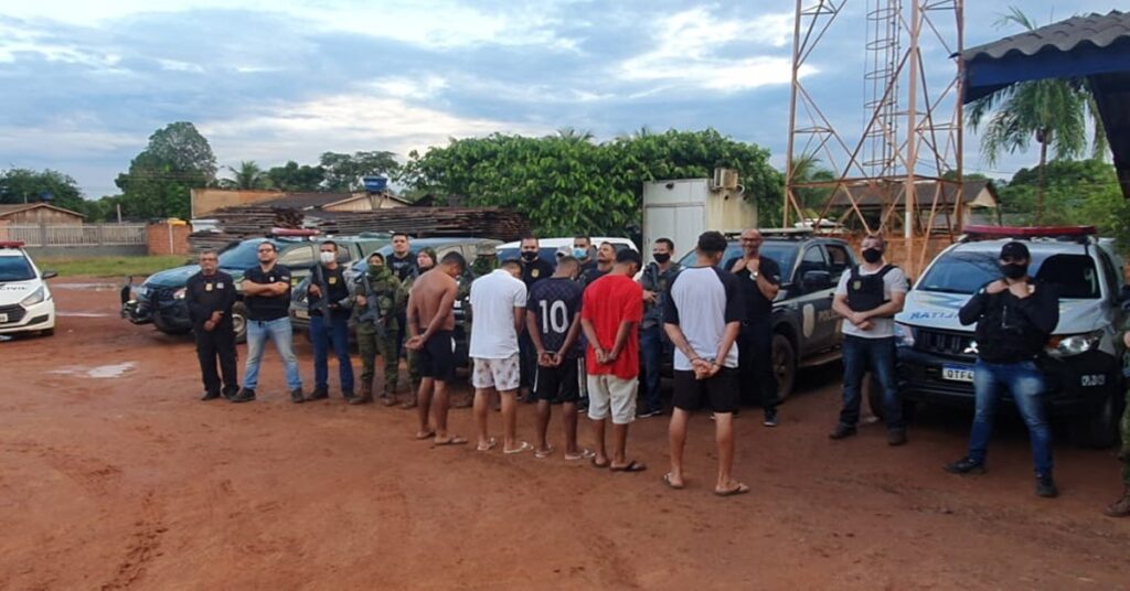 Quadrilha especializada em roubo de caminhonete é presa por policiais do Acre e Rondônia