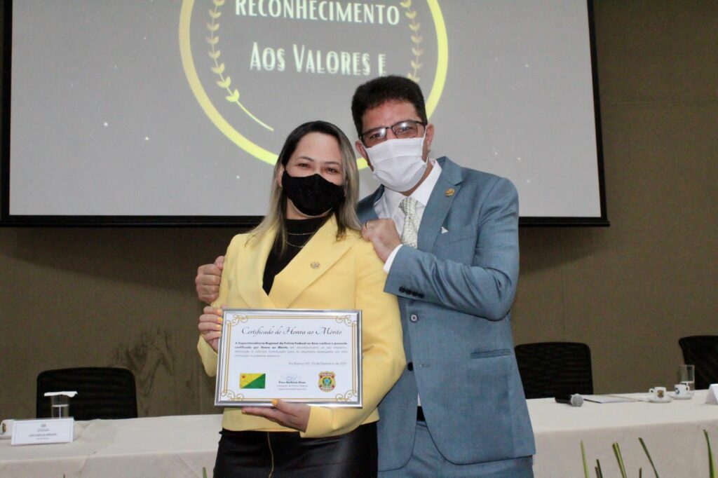 Presidente do Detran do Acre é homenageada com o Prêmio Reconhecimento aos Valores e Personalidades 2021, da Polícia Federal