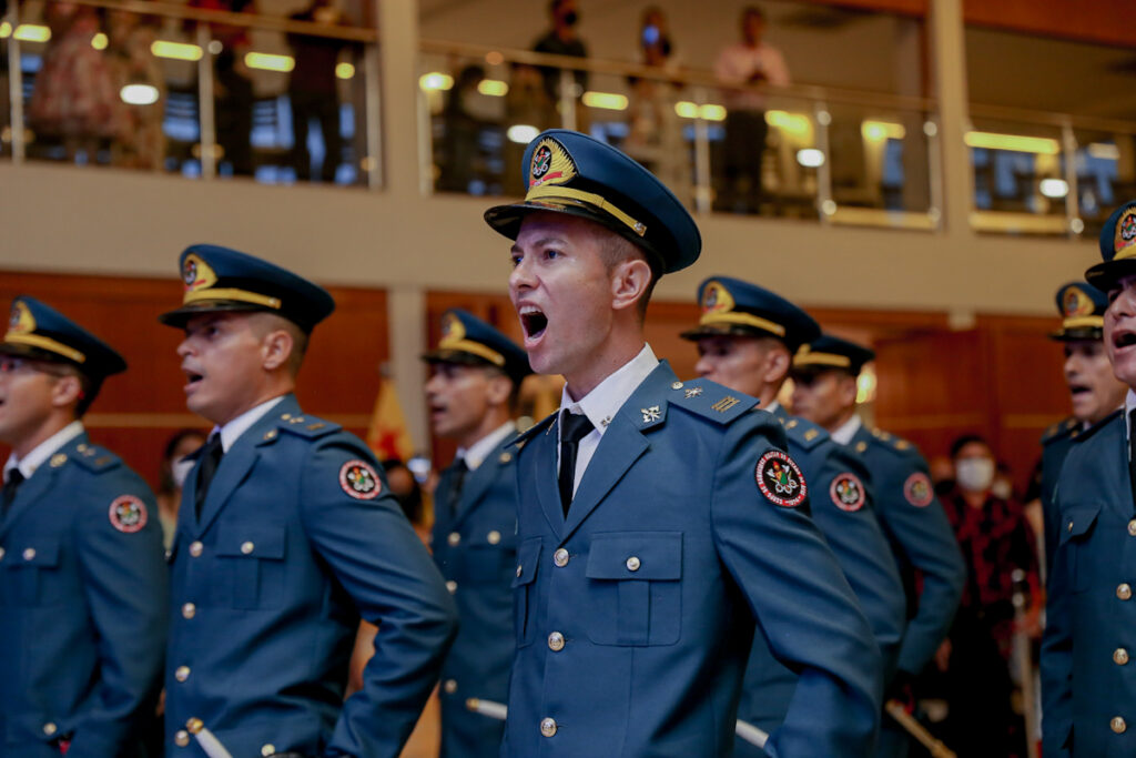 Corpo de Bombeiros Militar do Acre ganha 20 novos aspirantes a oficiais