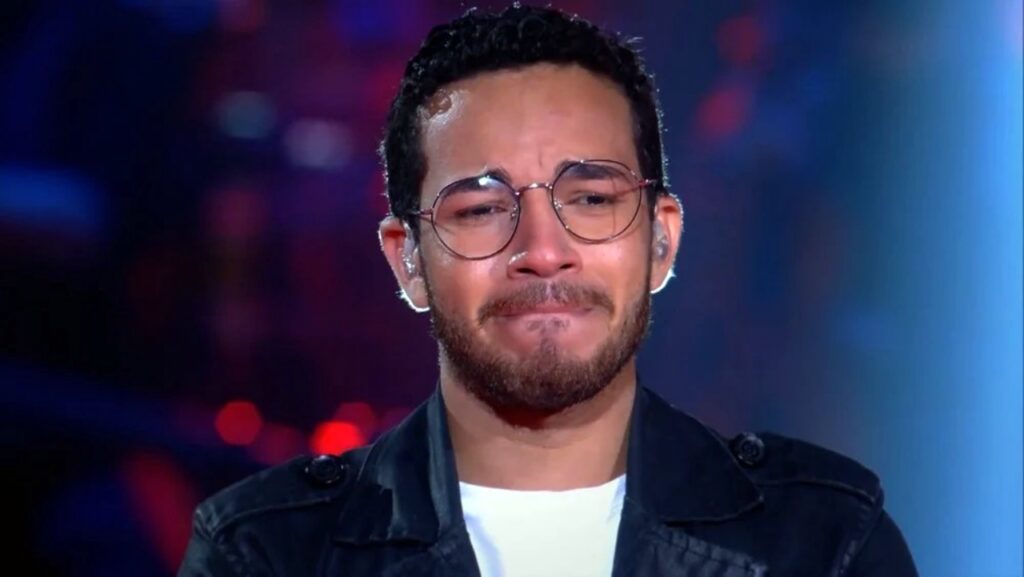 Cruzeirense Gustavo Matias avança para semifinal do The Voice Brasil