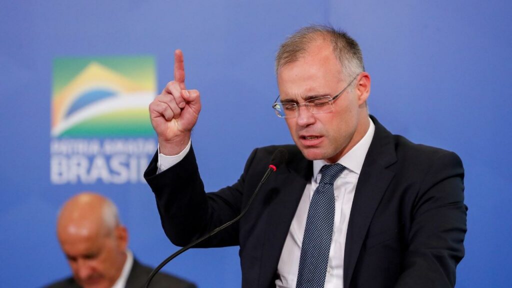 Evangélicos serão maioria no Brasil em 10 anos, disse Mendonça, indicado ao STF