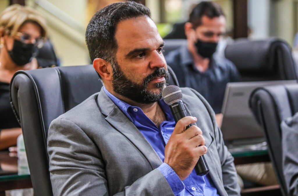 João Paulo Setti, ex-procurador-geral do Acre, é lotado em Brasília