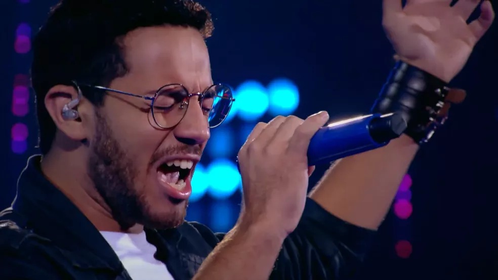Acreano Gustavo Matias disputa vaga na final do The Voice Brasil, nesta segunda (20)