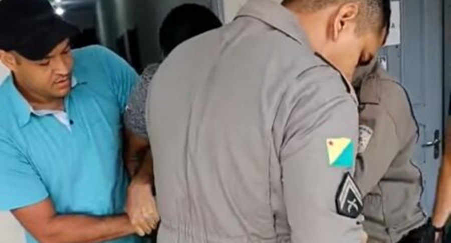 Servidor público é preso após infringir leis de trânsito e agredir policial militar