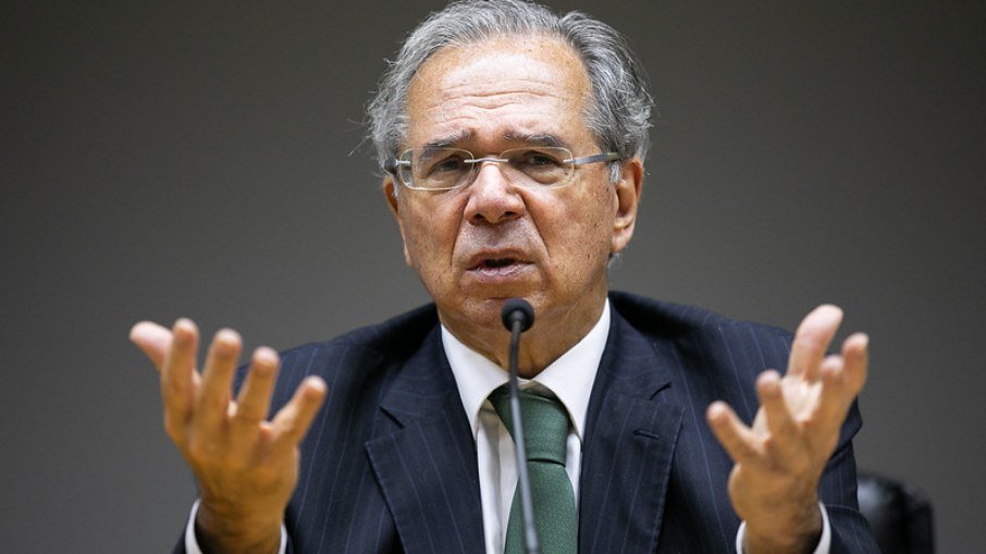 Paulo Guedes demonstra despreparo, dizem economistas