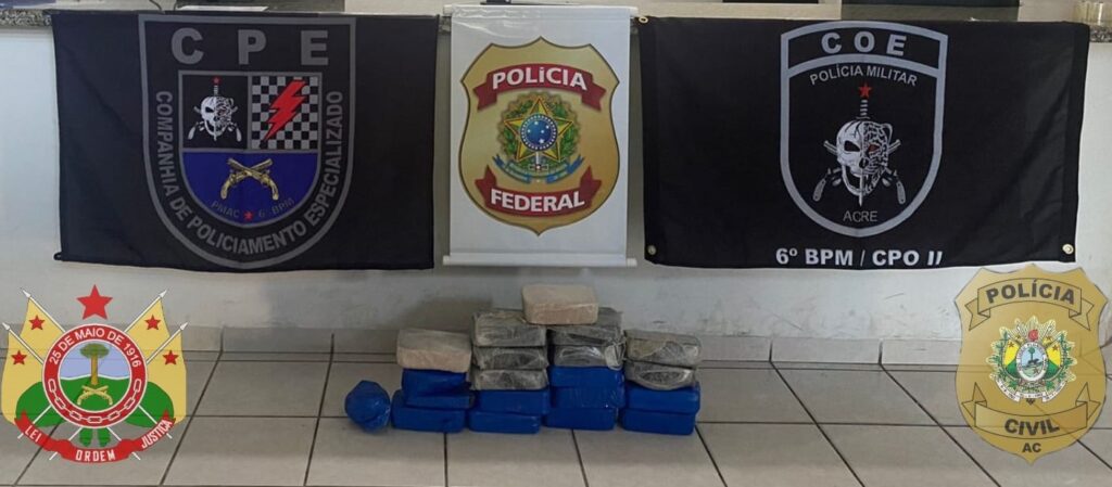 Peruanos são presos ao tentarem atravessar rio Juruá com 20kg de cocaína