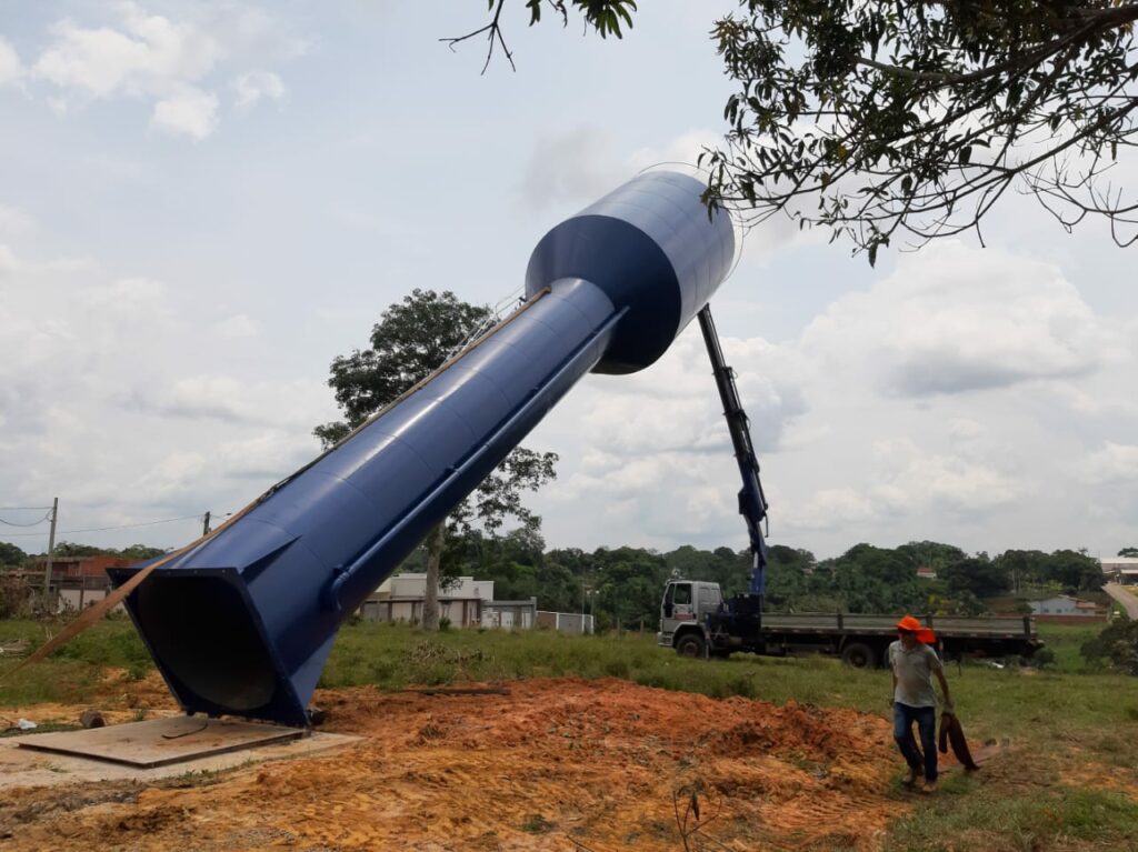 Governo implanta reservatório elevado para melhorar distribuição de água em Cruzeiro do Sul