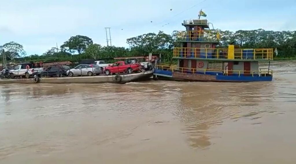 Marinha afirma que aguarda laudo de engenheiro para liberar balsa que faz a travessia de Rodrigues Alves