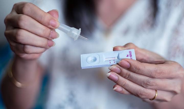 Saúde pede autorização à Anvisa para uso de autotestes de Covid