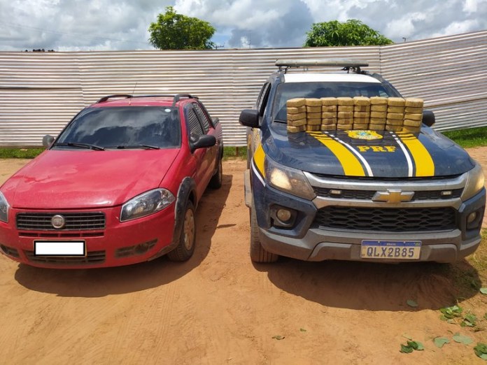 PRF apreende mais de 40 quilos de cocaína em Brasiléia