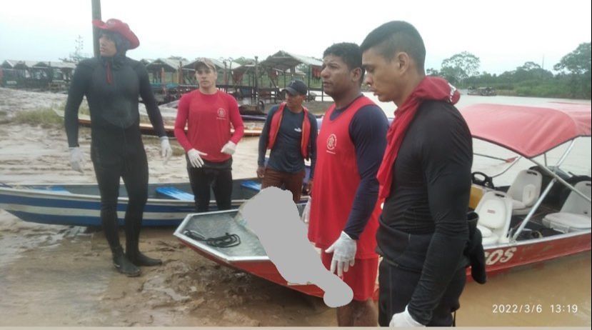 Rodrigues Alves: homem morre afogado ao ficar preso em vegetação enquanto tomava banho em lago