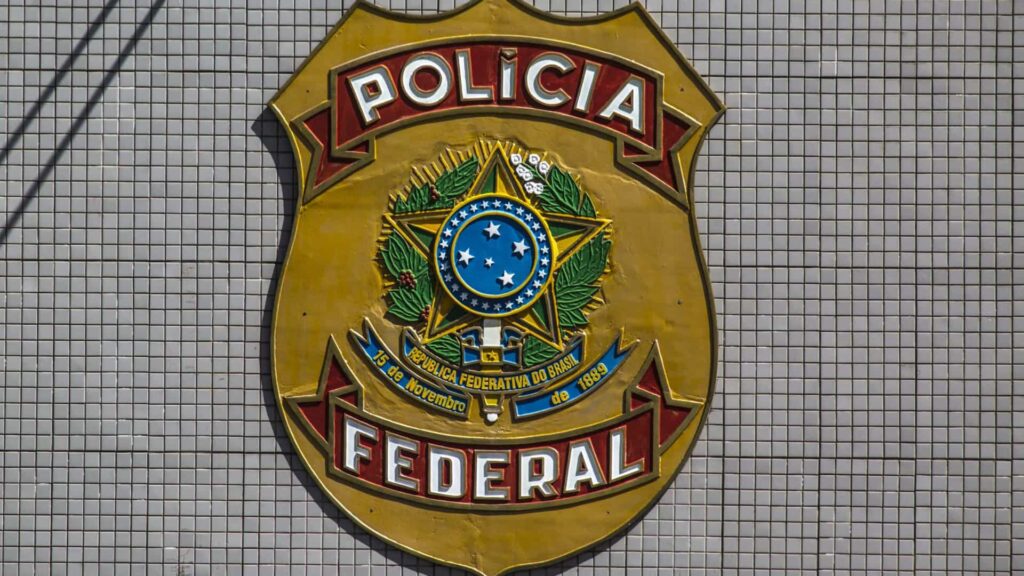 PF faz ação contra fraudes em hospital universitário do Rio