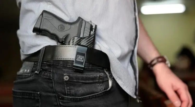 Acre, estado mais bolsonarista do Brasil, concedeu 73 portes de armas em 2021