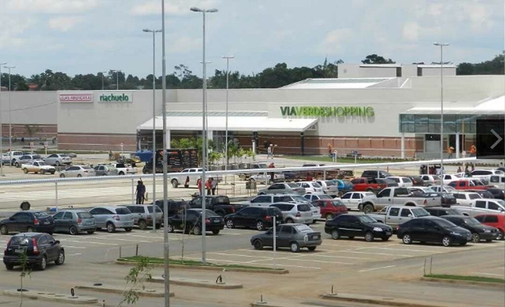 Via Verde Shopping aumenta valor do estacionamento e internauta protesta: “Caladinhos e sem aviso”
