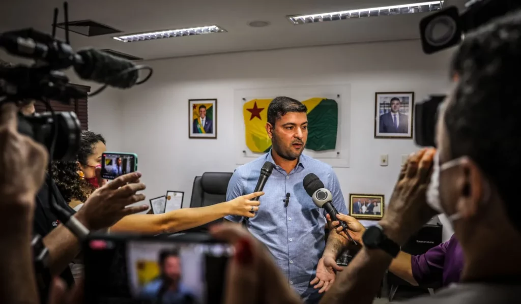 PL do reajuste de 5,42% não foi votada, mas falha já foi corrigida na taquigrafia, diz Nicolau Jr.