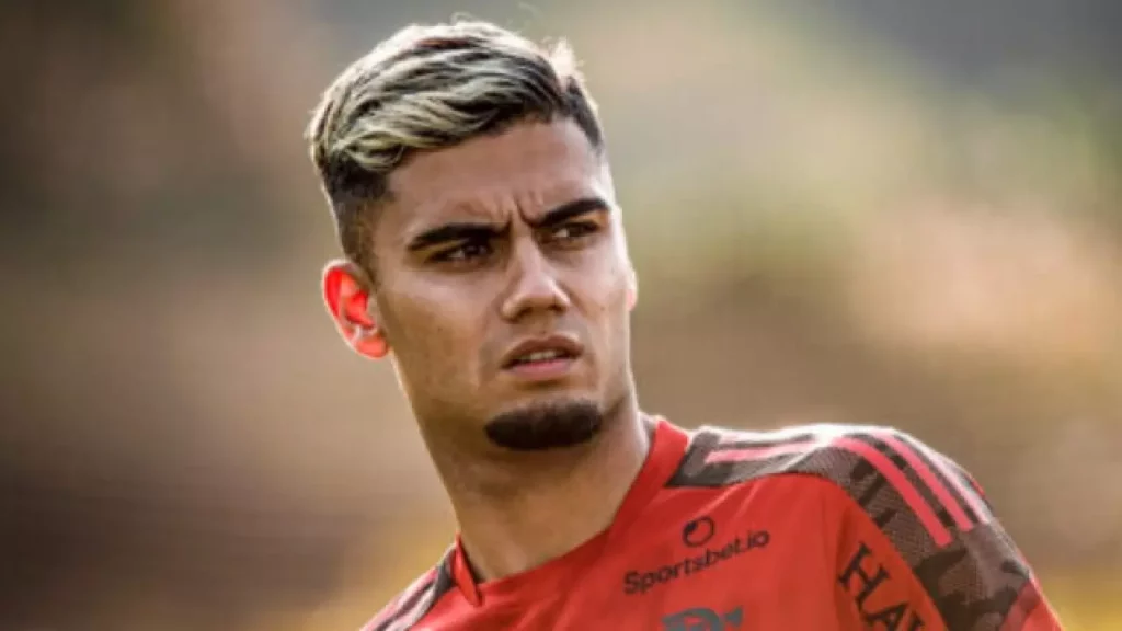 Empresário de Andreas Pereira garante que volante não ficará no Flamengo: ‘Vai para a Europa’